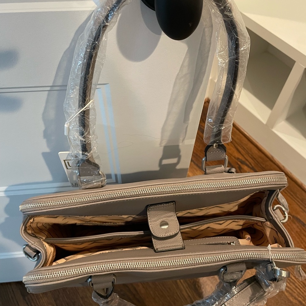 Purse - Picture 4 of 9